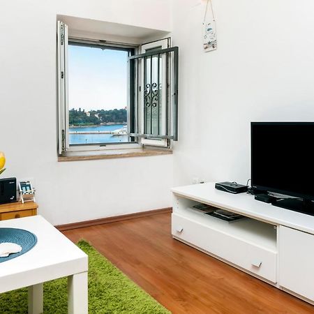 Sea View Apartment Rovinj Exteriör bild
