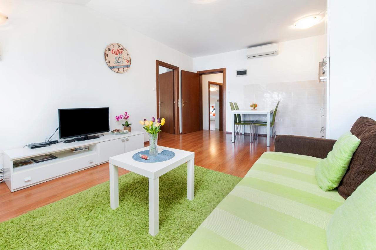 Sea View Apartment Rovinj Exteriör bild