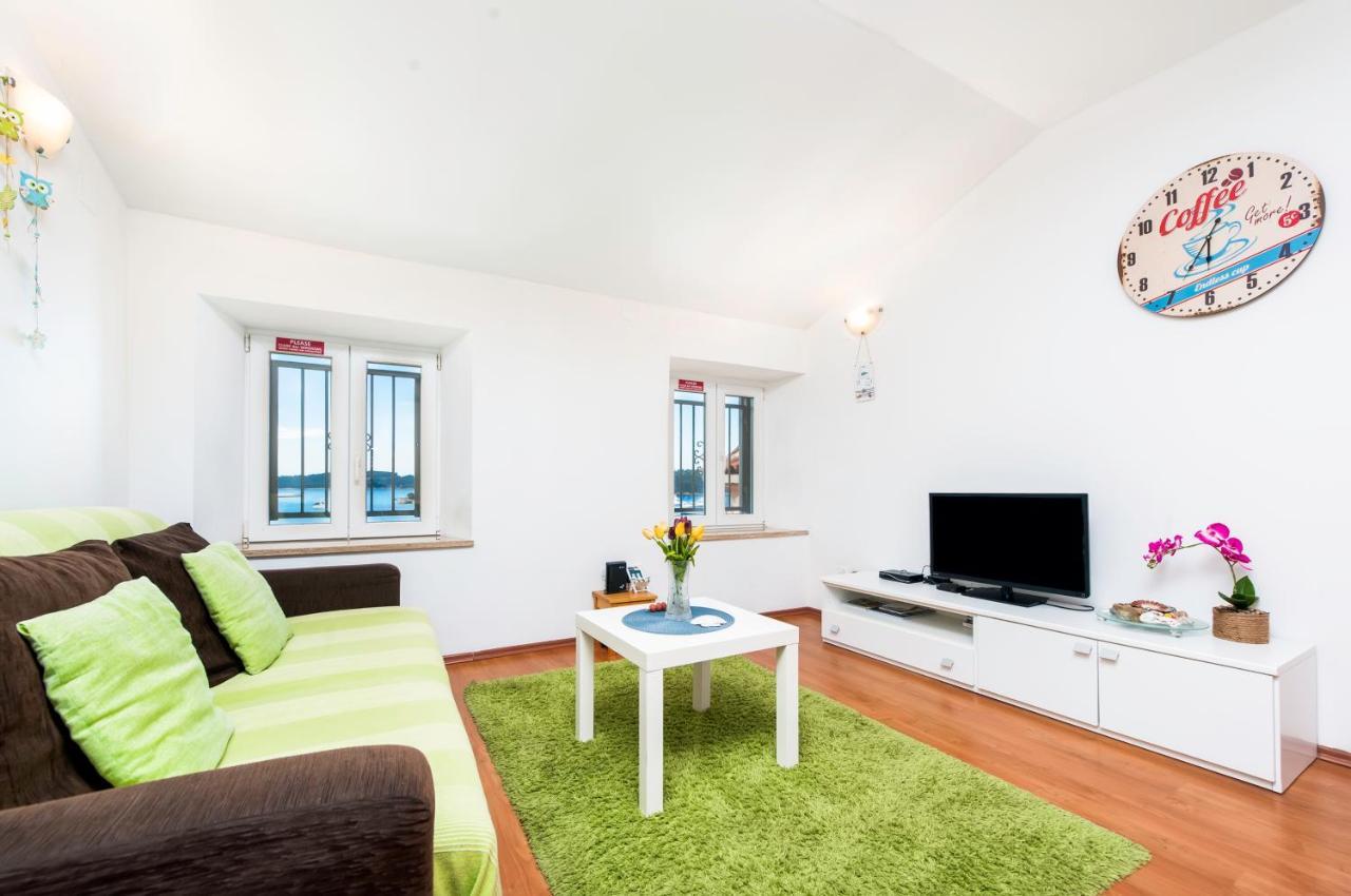 Sea View Apartment Rovinj Exteriör bild