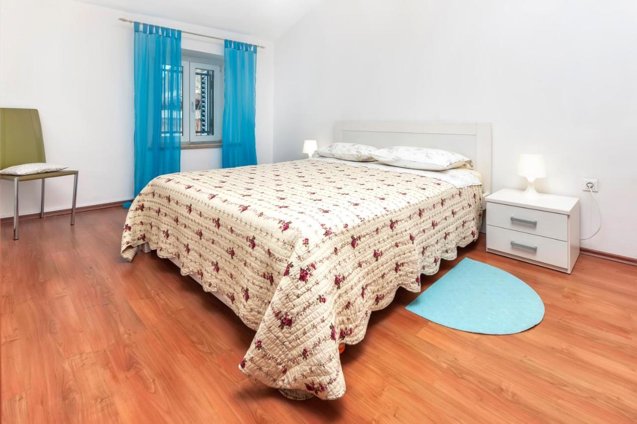 Sea View Apartment Rovinj Exteriör bild